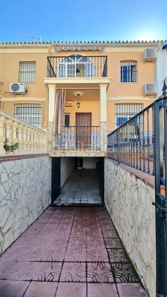 Foto 24125275-288d-46d6-a7d9-39b642929821. Casa adossada amb aparcament a Centro Mijas