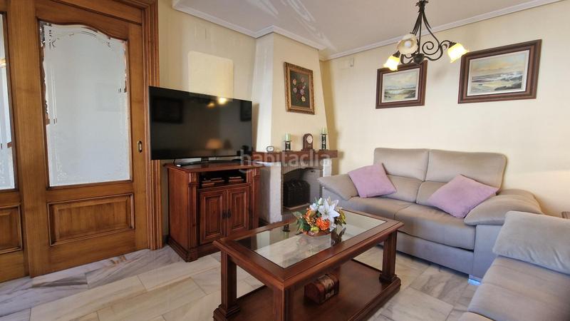 Foto 988e5a9e-fb34-46d9-a3f6-e8a9c02aec40. Casa adossada amb aparcament a Centro Mijas