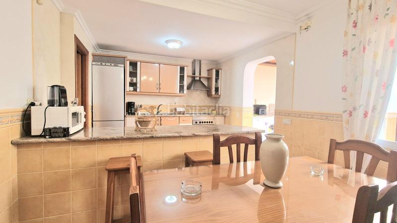 Foto cbb8c148-d11d-4e79-aec4-0bb0a7836005. Casa adossada amb aparcament a Centro Mijas