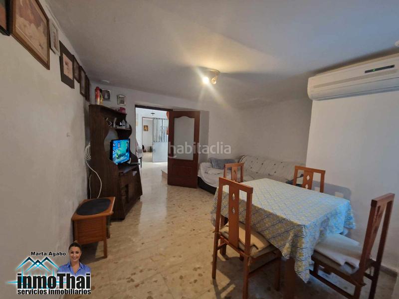 Foto 452ec168-3b1c-4da7-845f-820371624f50. Casa aparellada amb aparcament a Centro Jerez de la Frontera