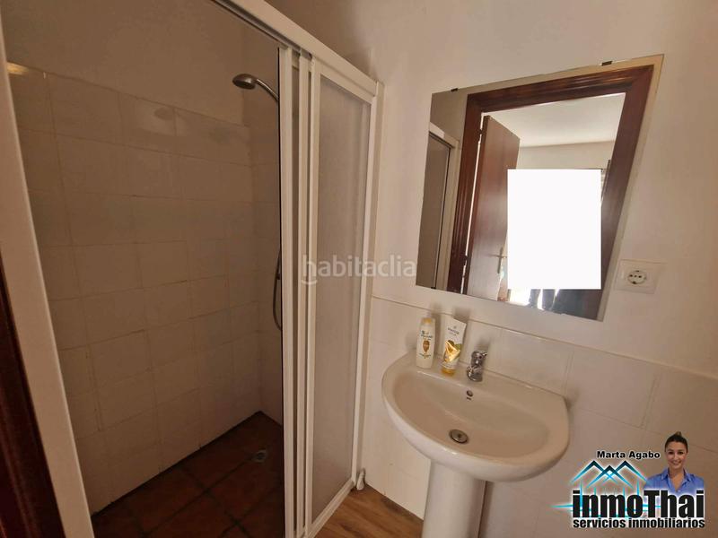 Foto 9b5b3aba-2add-4512-9c2b-c2f32e8a47b3. Casa aparellada amb aparcament a Centro Jerez de la Frontera