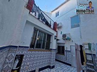 Casa aparellada  Plaza san lucas