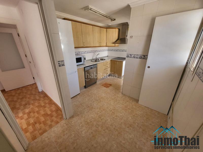 Foto 4cc5154f-f6bf-40b9-8ee8-aa16a276120f. Pis a calle diego fernández herrera 1 a Madre de Dios Jerez de la Frontera