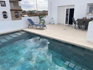 Maison  Pablo neruda. Casa acogedora casa en las afueras de chiclana con piscina priva