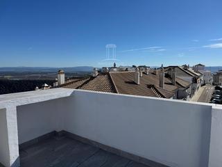 Casa en Vejer. Casa del pueblo con 3 dormitorios, 2 baos y azotea con vistas e