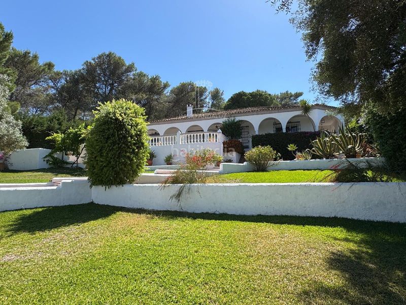 Foto b9597d74-e763-4fd6-bec5-c70fa6f2ac44. Xalet amb piscina a Vejer Vejer de la Frontera