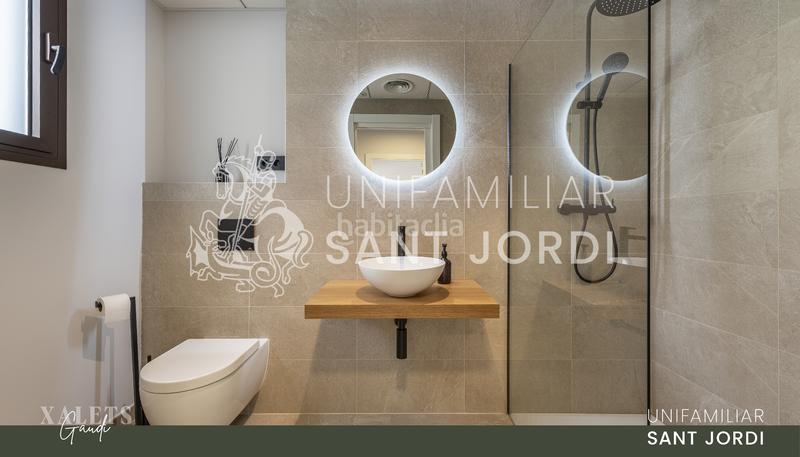 Foto f9dcc6e8-5802-45cc-8df5-b386fbc2217f. Chalet 380m<sup>2</sup> en Mestral Reus