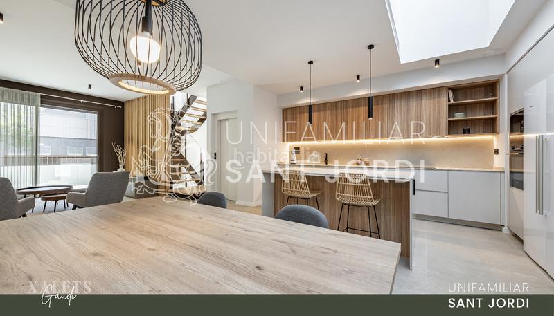 Foto e9f1057a-4a13-4874-87ba-9e42f04d9504. Promoción Xalets Gaudí en Reus. Edificio viviendas de obra nueva
