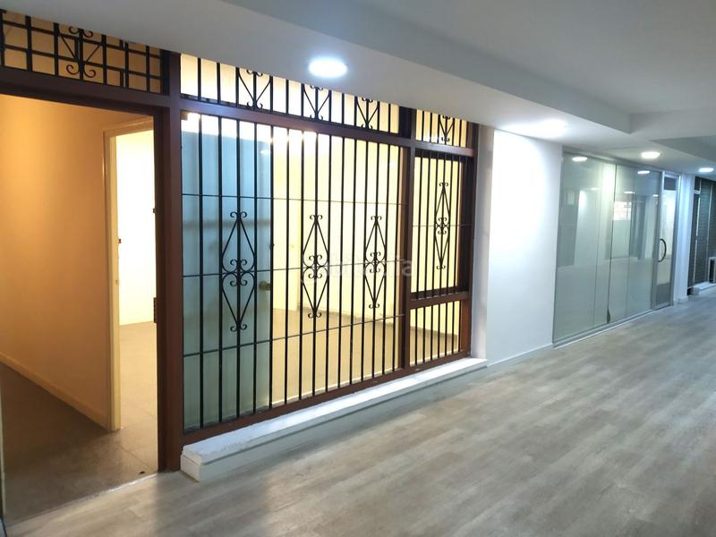 Foto 12107fcd-61d2-499b-a7f2-8dfbd00a9e72. Oficina  en venta calle trinidad grund en Ensanche Centro - Puerto Málaga