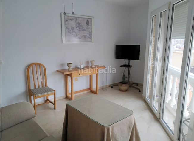 Foto 5458400d-3078-4c16-a155-7b0737f27f95. Alquiler apartamento muy importantesolo para una persona, funcionario interino. alquiler temporal por causa laboral justificada. piso exterior de 1 do en Málaga