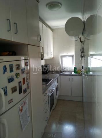 Foto e7c5f6b3-9718-4d27-b3f8-01007cdf3a94. Alquiler apartamento muy importantesolo para una persona, funcionario interino. alquiler temporal por causa laboral justificada. piso exterior de 1 do en Málaga