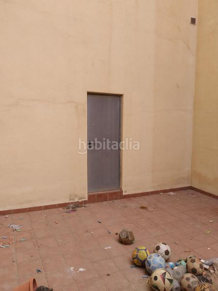 Foto 283cb071-8d0c-4990-b5a6-879a910b0dc6. Rent business premise in La Goleta - San Felipe Neri Málaga