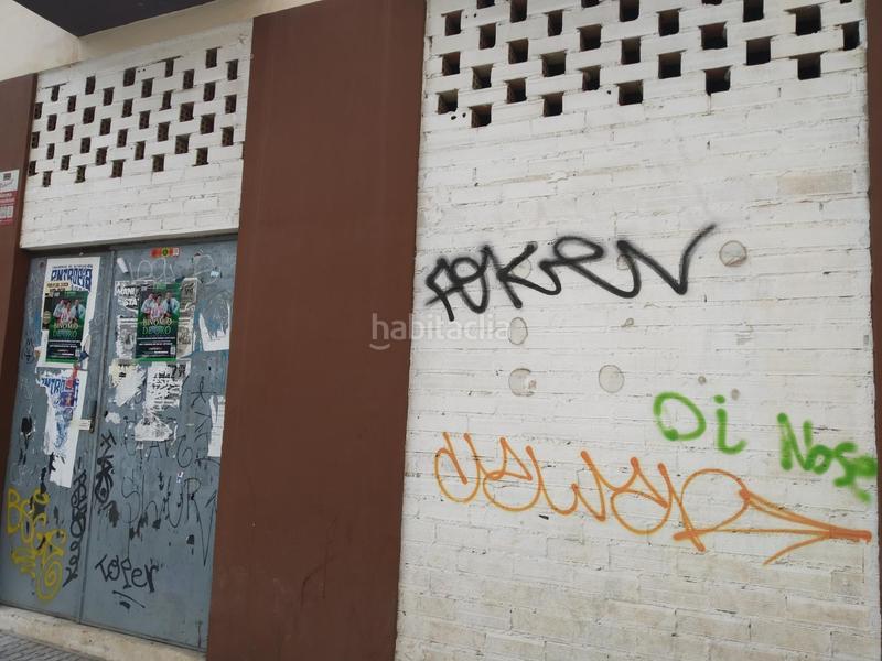 Foto bad513f2-e64a-4f6c-ad80-7c0da6eab856. Rent business premise in La Goleta - San Felipe Neri Málaga