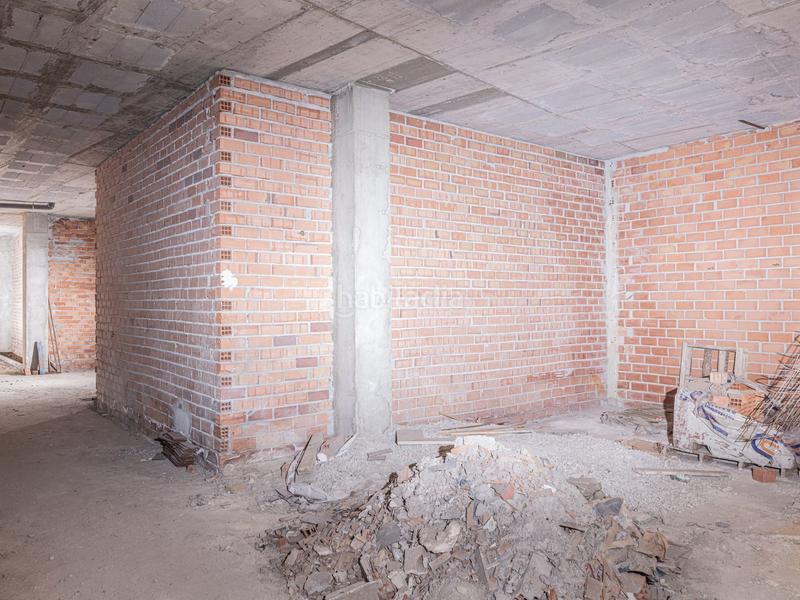 Foto fc1a5583-4ae2-4b9d-8a77-0e15803c2486. Rent business premise in La Goleta - San Felipe Neri Málaga