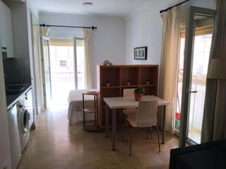 Rent Studio  Nosquera. Alquiler temporal de once meses por causa justificada. centro hi