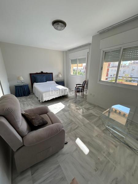 Foto fdc8e125-8ca9-40f3-a54c-06df8001b38e. Flat with pool in Parque Clavero Málaga