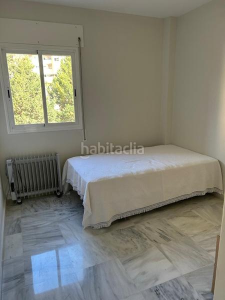 Foto ebef7058-7d14-4bb7-a28d-a0bbdff2bec6. Piso en Parque Clavero Málaga