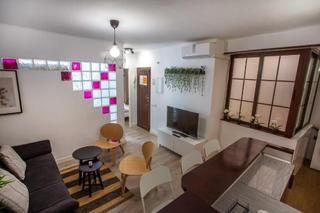 Etagenwohnung in La Victoria. Piso exterior con licencia vacacional en lagunillas la victoria.