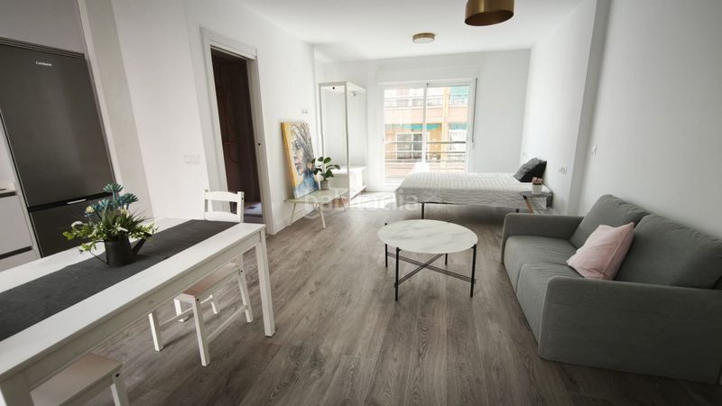 Foto 22047fe0-1a1b-4126-a3f6-366733fc739c. Àtic a Los Castillejos - La Trinidad Málaga