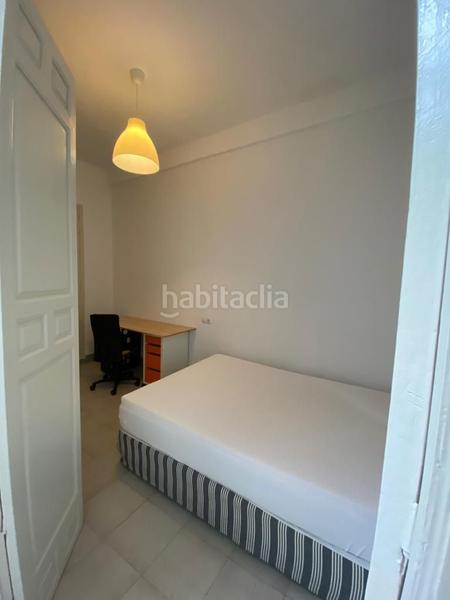 Foto 0605e911-c844-4388-ba9b-214127907589. Alquiler piso  amplio exterior con balcones en el centro , para temporada en Málaga