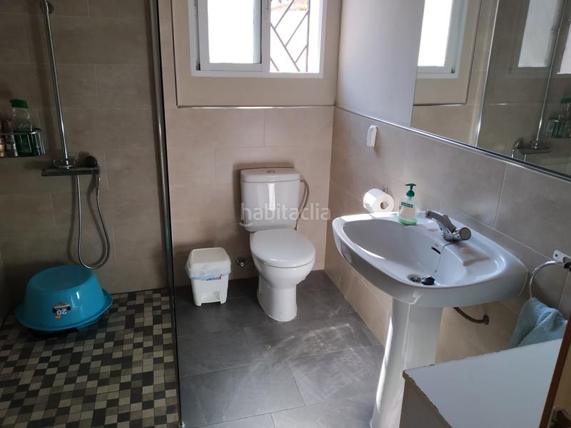 Foto 011d180e-94fa-4848-b3b1-8738dd213523. Casa con parcheggio in Barrio de Ciudad Jardín Málaga