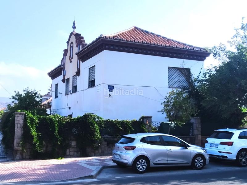 Foto 76225cdd-13af-4c2e-b08e-1f8811d6f908. Casa con parcheggio in Barrio de Ciudad Jardín Málaga
