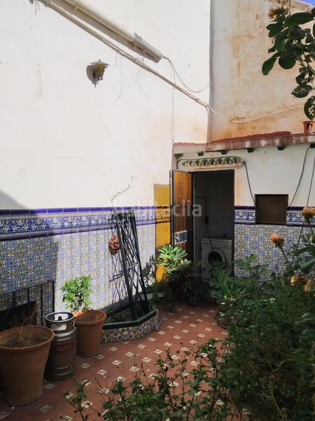Foto af6751d3-e25e-434e-8f24-2191f7dbbe04. Casa con parcheggio in Barrio de Ciudad Jardín Málaga