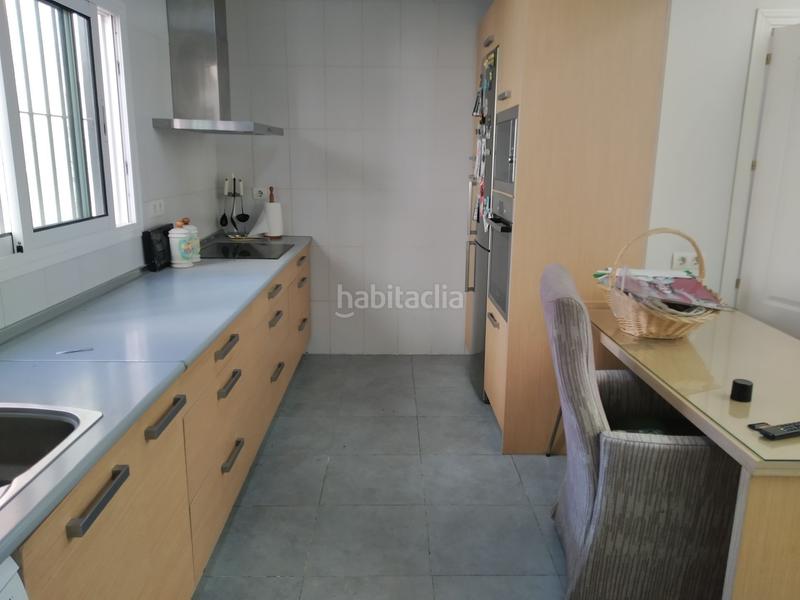 Foto bcbfa960-38b8-4f5c-be7a-4641d5c22b1f. Casa con parcheggio in Barrio de Ciudad Jardín Málaga