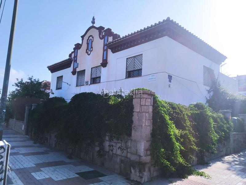 Foto c2fd0cc8-4eca-4227-b396-ea73f767cd95. Casa con parcheggio in Barrio de Ciudad Jardín Málaga