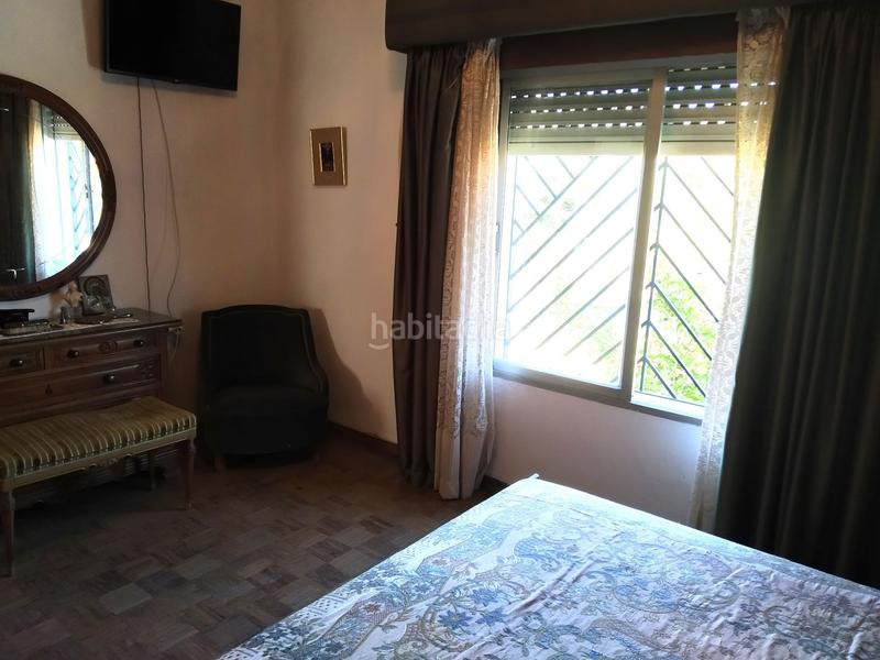 Foto d88943dd-9d22-44f4-bcc6-98a229b20f34. Casa con parcheggio in Barrio de Ciudad Jardín Málaga