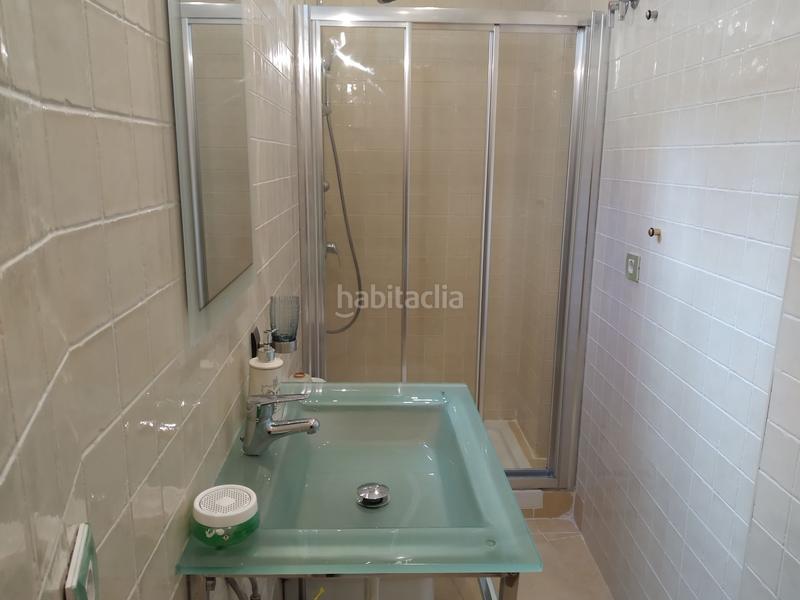 Foto b873f8fc-8f2a-4b50-8573-c9ab8a4f840d. Piso  exterior, ubicado en la última planta de un edificio histórico rehabilitado en Málaga