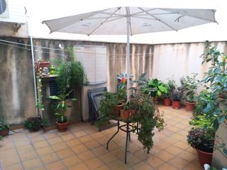 Apartamento  Amargura. Apartamento con garaje y patio en compás de la victoria.