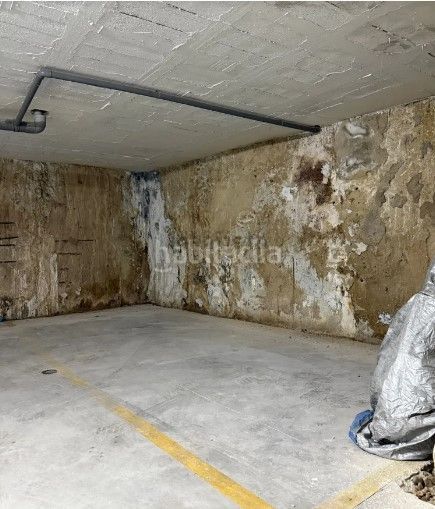 Foto b6318048-c9ab-4e51-beaa-c7204a2e55d1. Parking coche garaje amplio en calle nosquera en Centro Histórico Málaga