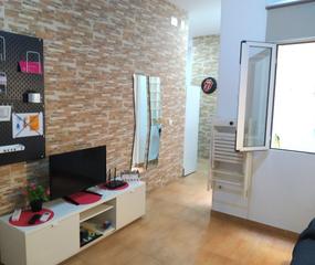 Appartement  Ollerias. Piso amueblado con licencia turística inscrita en el registro de