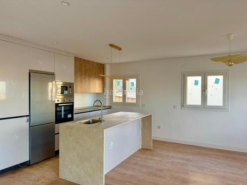 Foto 2719e30d-5bc9-461a-bfbd-7f06f36aad36. Duplex con piscina in Montemar Torremolinos