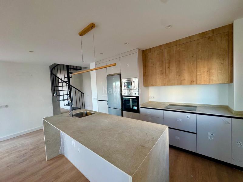 Foto 63fbd304-3451-4e5e-b0b4-fedf41144e9e. Duplex con piscina in Montemar Torremolinos