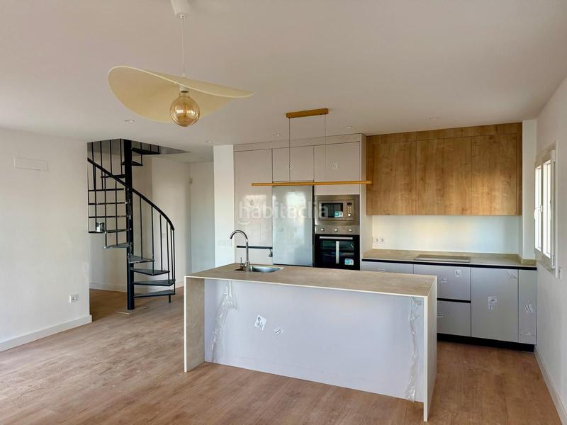 Foto bab508c1-77af-4bfb-8e85-c1bc23cd36bd. Duplex con piscina in Montemar Torremolinos