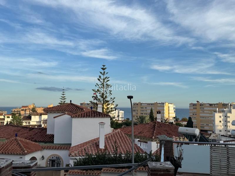 Foto 462c2c33-bd40-471d-8597-11cfde51b921. Zweistöckige wohnung mit pool in Montemar Torremolinos