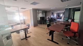 Flat  Avenida de andalucía. 2 oficinas en venta con posibilidad de cambio de uso a vivienda