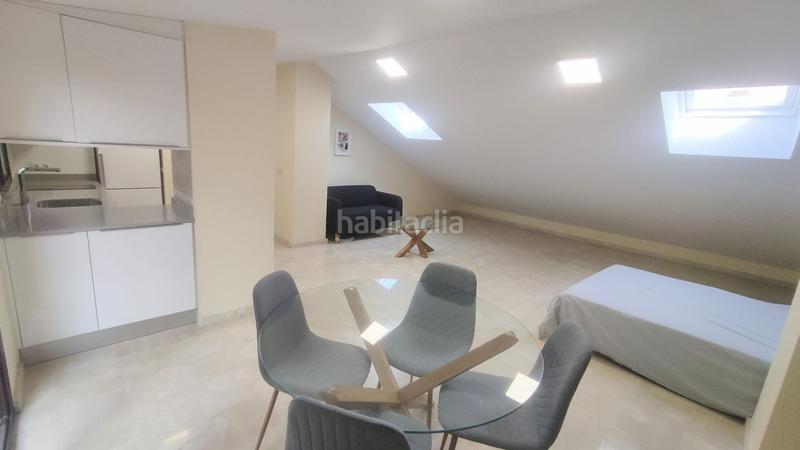 Foto ea02ddc3-470a-4d89-8c82-c6f0a07d9cbe. Dachwohnung mit heizung in La Goleta - San Felipe Neri Málaga