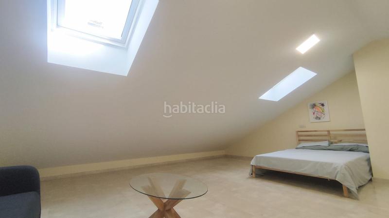 Foto 83349d58-5c66-43b0-a938-163812f58783. Penthouse with heating in La Goleta - San Felipe Neri Málaga