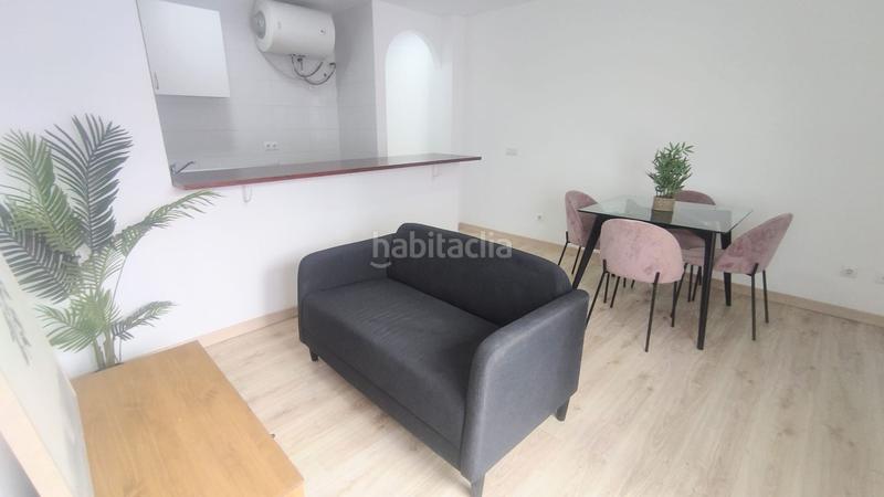 Foto e9c7f7cc-3765-4cba-82e7-6a897c976759. Apartamento en Parque Victoria Eugenia Málaga