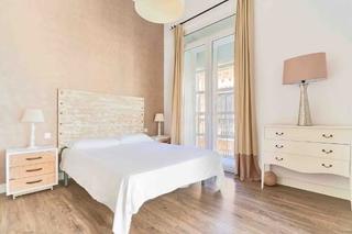 Rent Flat  Ángel. Alquiller temporal de 6 a 11 meses.piso en edificio histórico, a