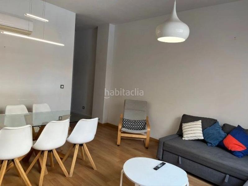 Foto 37fad1f8-2d31-4884-a448-a44a53efc6c1. Rent flat with pool in La Merced Málaga