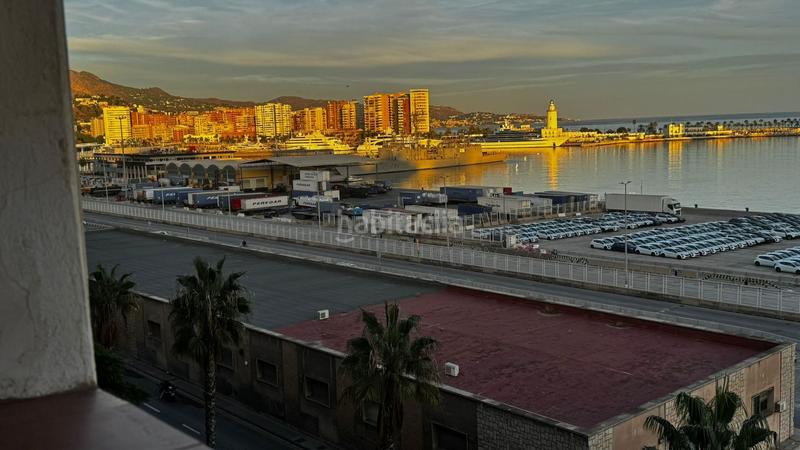 Foto 9058ec70-7e55-450a-8833-f56c47f2930c. Alquiler piso  en muelle heredia sin amueblar. en Málaga