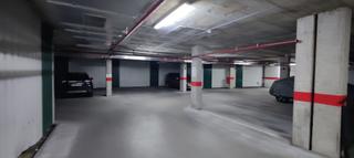 Miete Autoparkplatz  Calle refino. Garaje amplio en calle refino