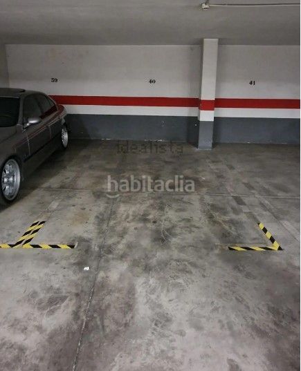 Foto 73715b56-234b-4d25-af71-62d793021f8f. Parking coche plaza de garaje en carrera de capuchinos, para coche y moto en Málaga