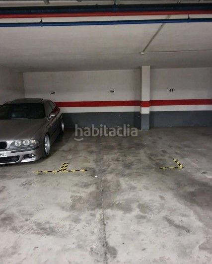 Foto 8f345921-6846-477c-a288-dc11c7ad084c. Parking coche plaza de garaje en carrera de capuchinos, para coche y moto en Málaga