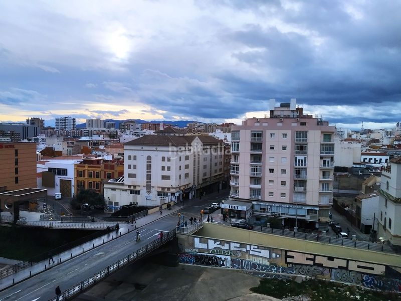 Foto eca64f4f-ddc9-4e36-a7ad-d0e5d5cb7e7b. Alquiler ático espectacular ático de un dormitorio con dos terrazas en el centp en Málaga