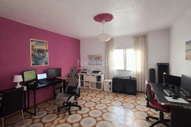 Foto febd1dcf-64c9-4693-a7c7-af189a850e00. Casa en Campanillas Málaga